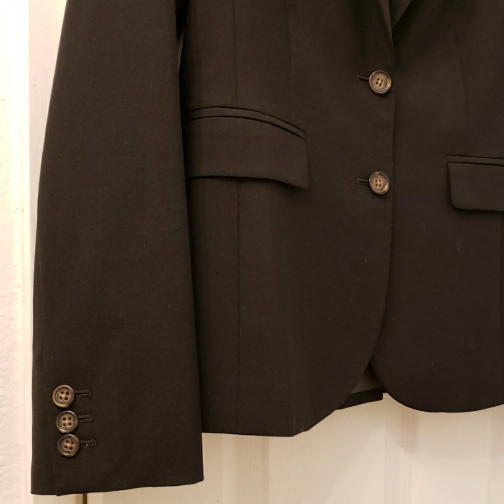 Black Banana Republic Blazer, size 6 - Picture 3 of 6